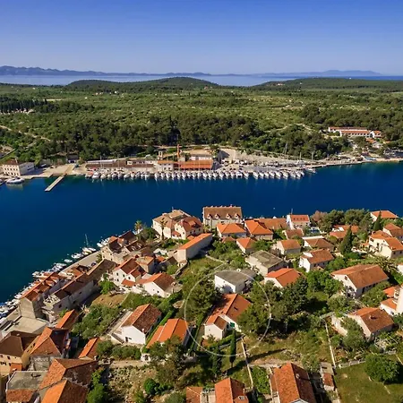 Ida Villa Milna (Brac)