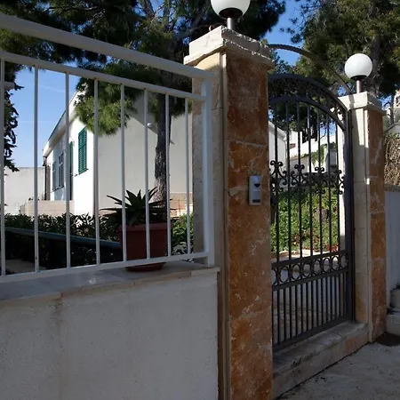 Ida Villa Milna (Brac)